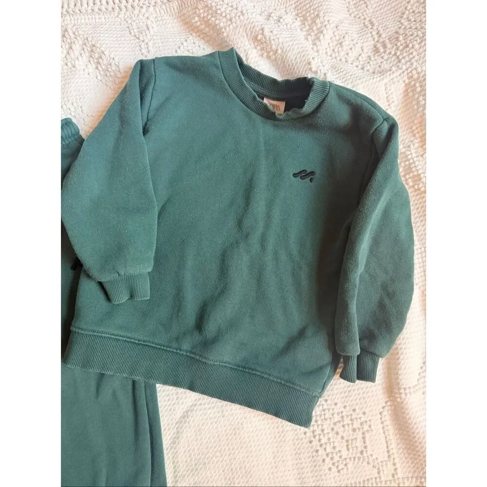 Zara Kids Size‎ 5 Green Sweatsuit Set